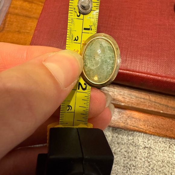 Vintage Jade Clip-On Earrings - Picture 8 of 9